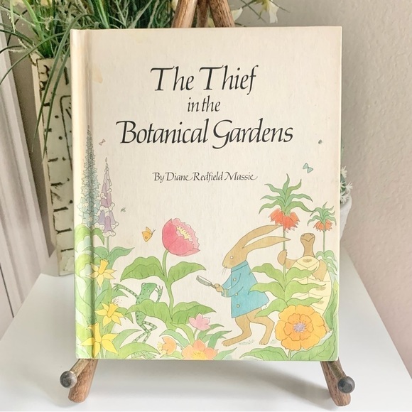 1975 The Thief in the Botanical Gardens by Diane Redfield Massie Book - Picture 2 of 15